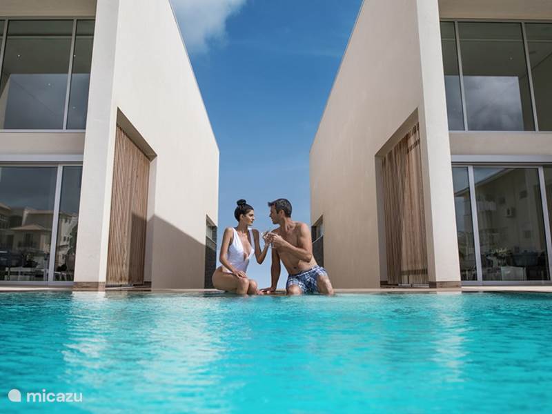 Casa vacacional Bonaire, Bonaire, Belnem Villa Caraibas villa de diseño con piscina de 20m