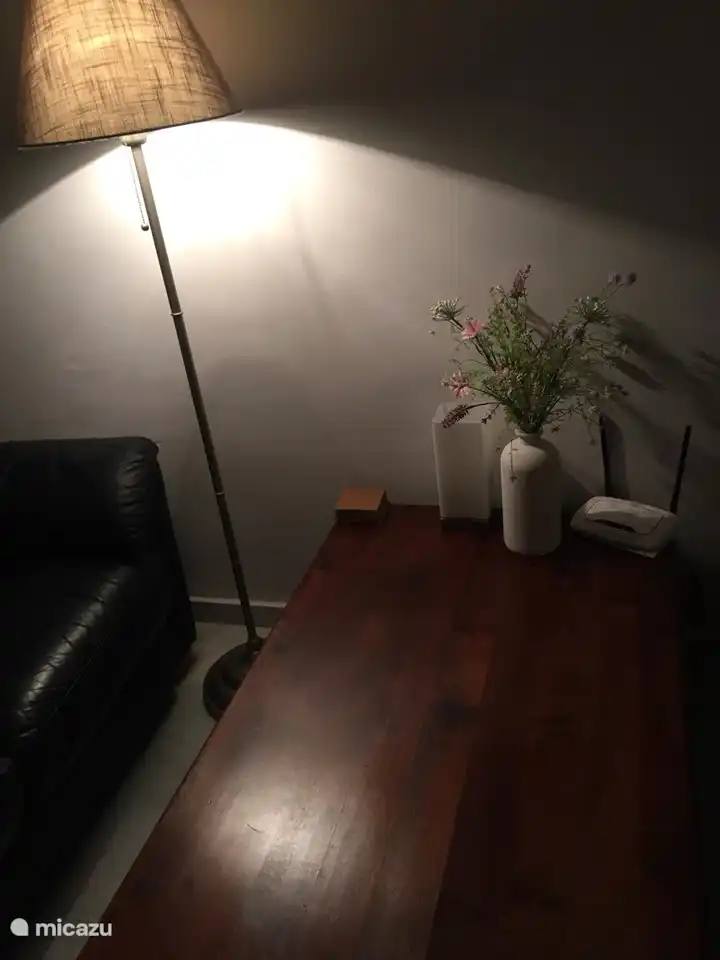 Table basse dans le salon