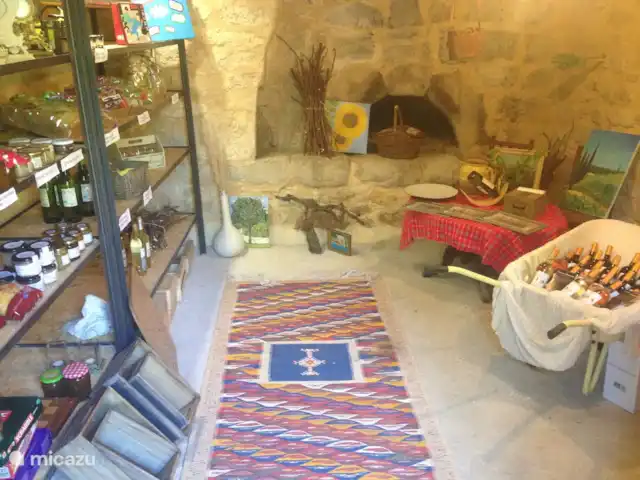 Puechblanc Gîte 'Le Sauvignon' | France, Tarn, Fayssac - gîte / cottage Notre magasin avec des produits locaux !