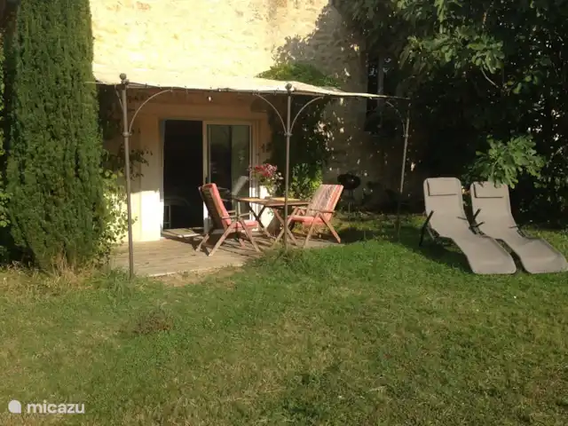 Puechblanc Gîte 'Le Sauvignon' | France, Tarn, Fayssac - gîte / cottage La jolie terrasse privative avec vue sur les vignes