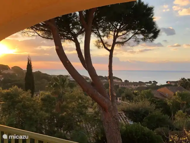 Villa Patrimoine | France, Côte d'Azur, Les Issambres - villa vue du balcon chambre parentale II