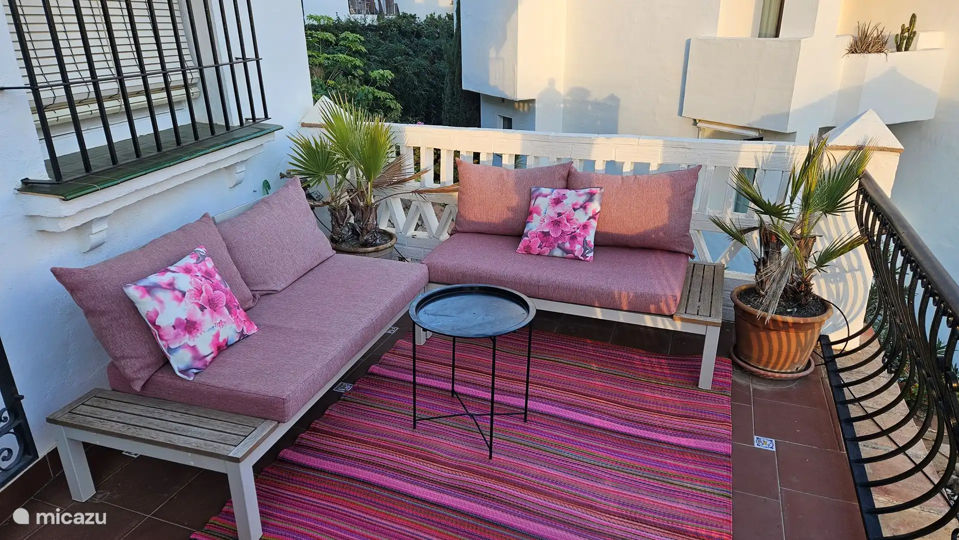 Descanso con vistas al mar y al campo de golf