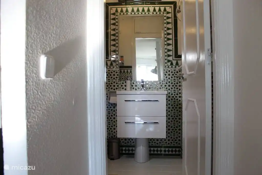 un vistazo a
el cuarto de ba&#241;o