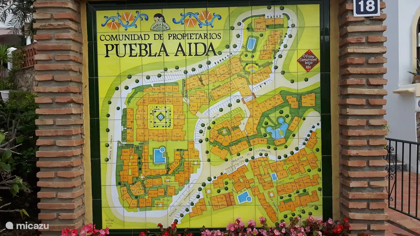 Mapa a la entrada del complejo