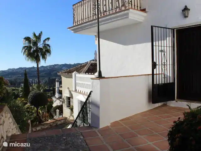 Location de Vacances Espagne, Costa del Sol, Mijas Golf, appartement - Casa Juapa Superbe vue à l'entrée de notre appartement.