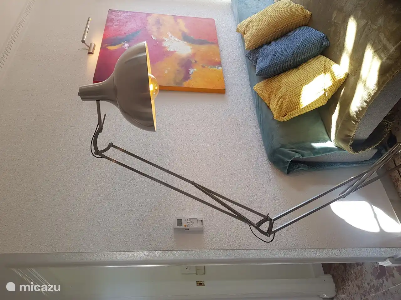 l&#225;mpara de escritorio de pie de gran tama&#241;o