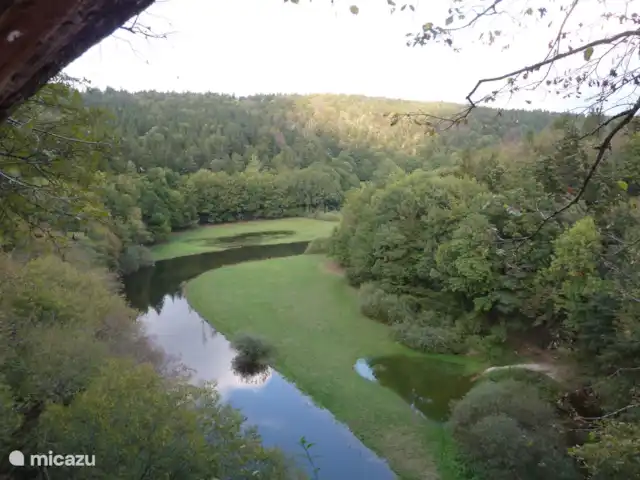 vakantiehuis huren in Slovenië, Notranjska, Cerknica – Vakantiehuis Tabor 43 - Mima De rivier genaamd 'rak' stroomt van grot naar grot.
