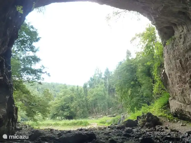 vakantiehuis huren in Slovenië, Notranjska, Cerknica – Vakantiehuis Tabor 43 - Mima De grote grotten zijn een avontuur voor jong en oud.