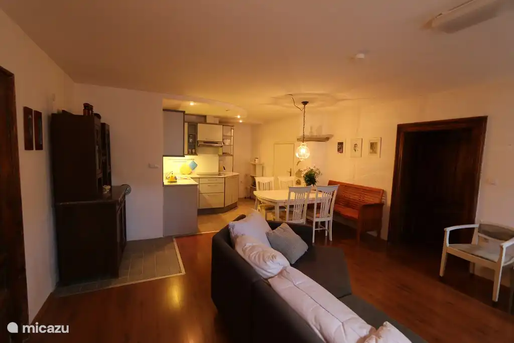 Wohnküche mit Essbereich