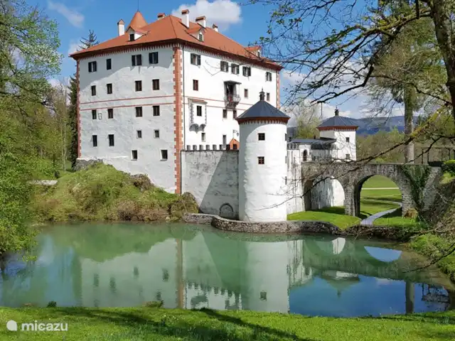 vakantiehuis huren in Slovenië, Notranjska, Cerknica – Vakantiehuis Tabor 43 - Mima Het kasteel Sneznik