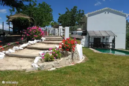 Vakantiehuis Spanje, Andalusië, Montefrio villa La Choza de Mamuyo Vakantiehuis Spanje, Andalusië, Montefrio villa La Choza de Mamuyo
