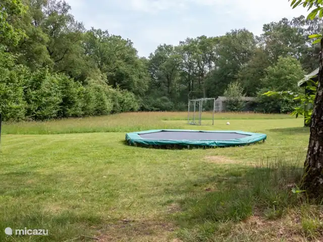 Le garde-frontière | Pays-Bas, Gueldre, Aalten - maison de vacances Terrain de foot avec buts et grand trampoline