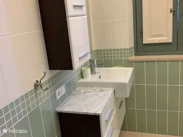 Dora en Italia, Abruzos, Penne - villa Baño