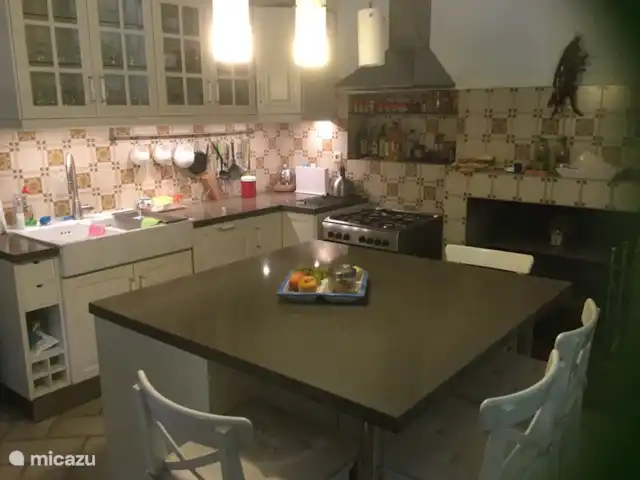 Dora en Italia, Abruzos, Penne - villa cocina