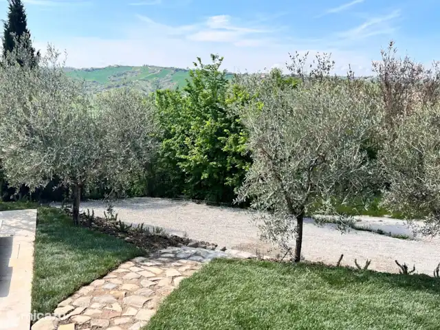 Villa Fiore | Italie, Marche, Falerone - villa Parking Villa Fiore