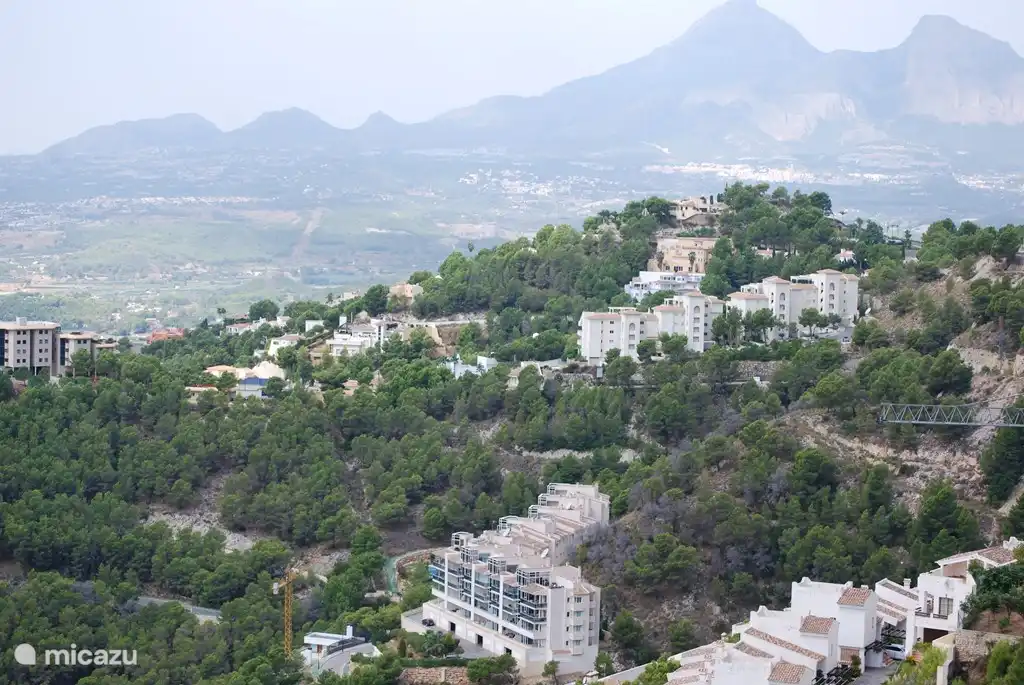 Photograph of the Jardines complex and the immediate surroundings.