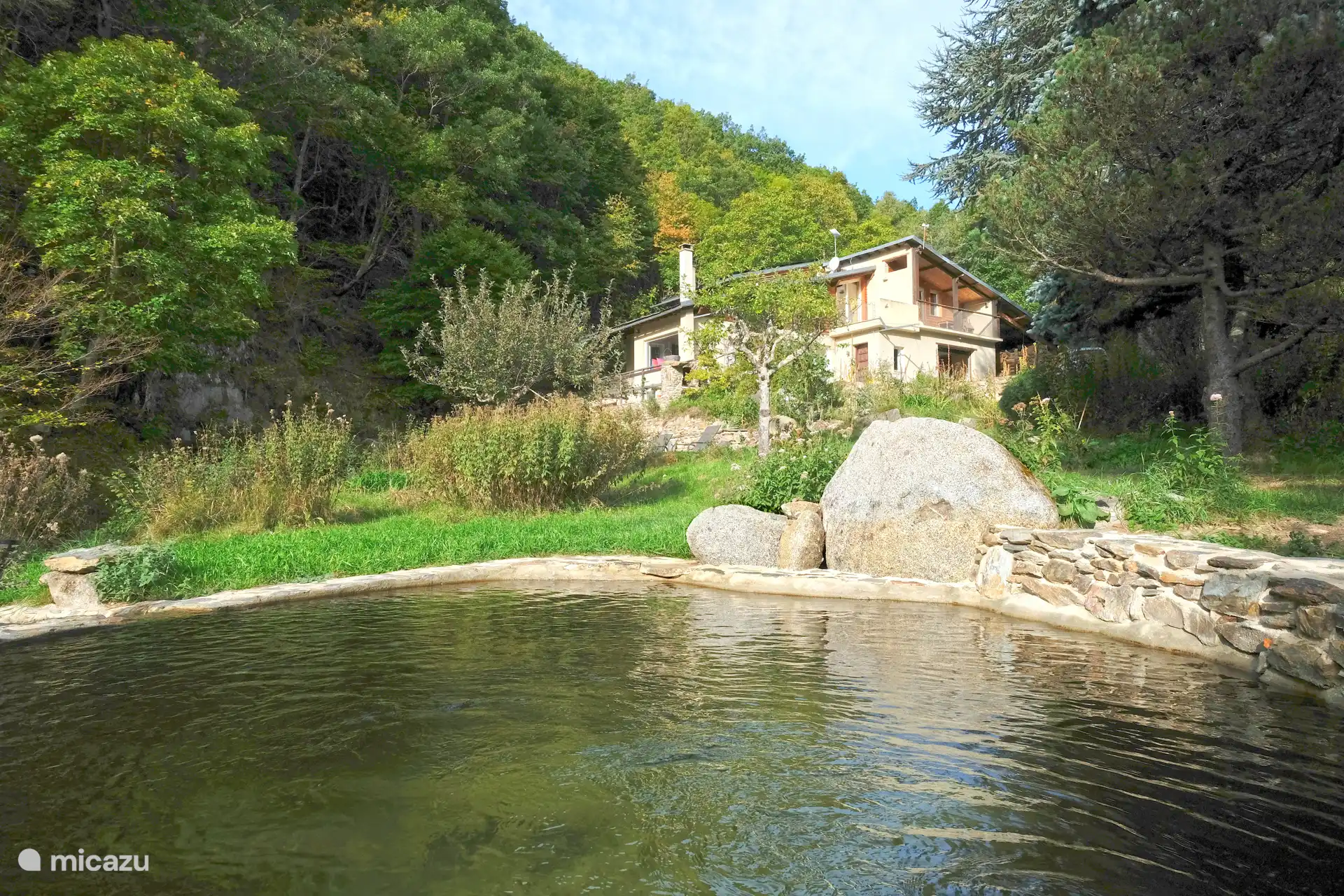 The River Mountain House with the swimming pond (which can be filled up to any safe level)
