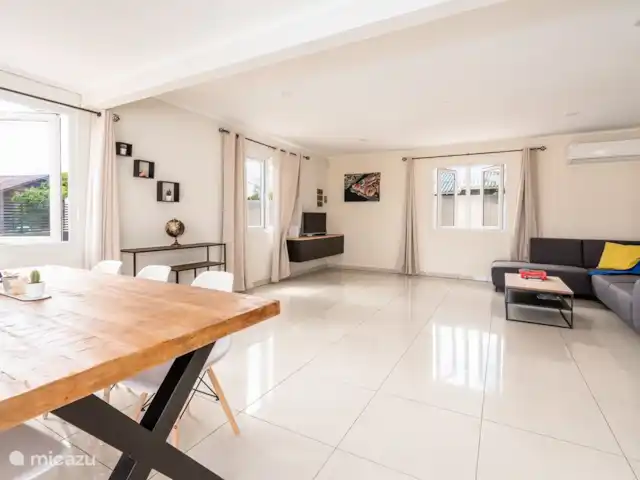 Villa vue mer + piscine près des plages | Curaçao, Banda Abou (ouest), Tera Korá - villa Salon nouvellement meublé.