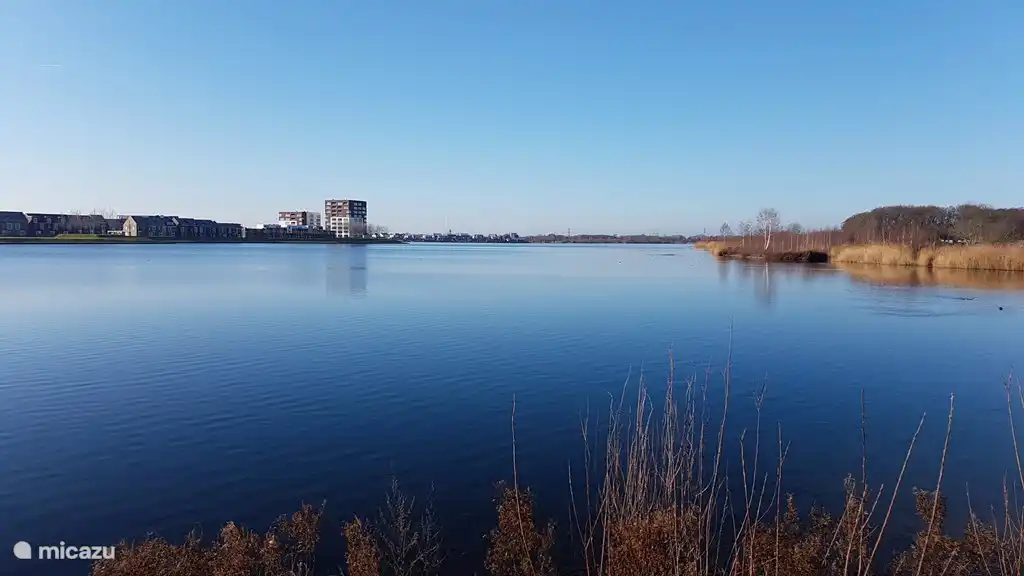 Lago ideal para navegar.