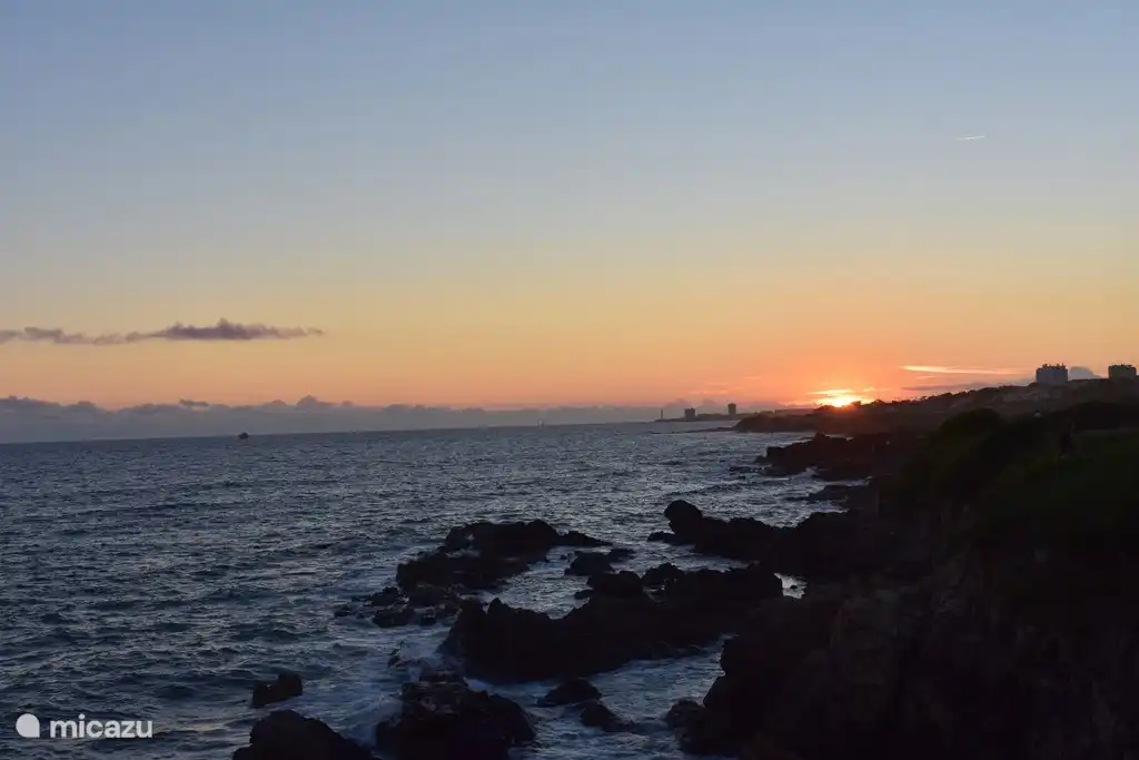 Sonnenuntergang fünf Minuten zu Fuß vom Park entfernt.