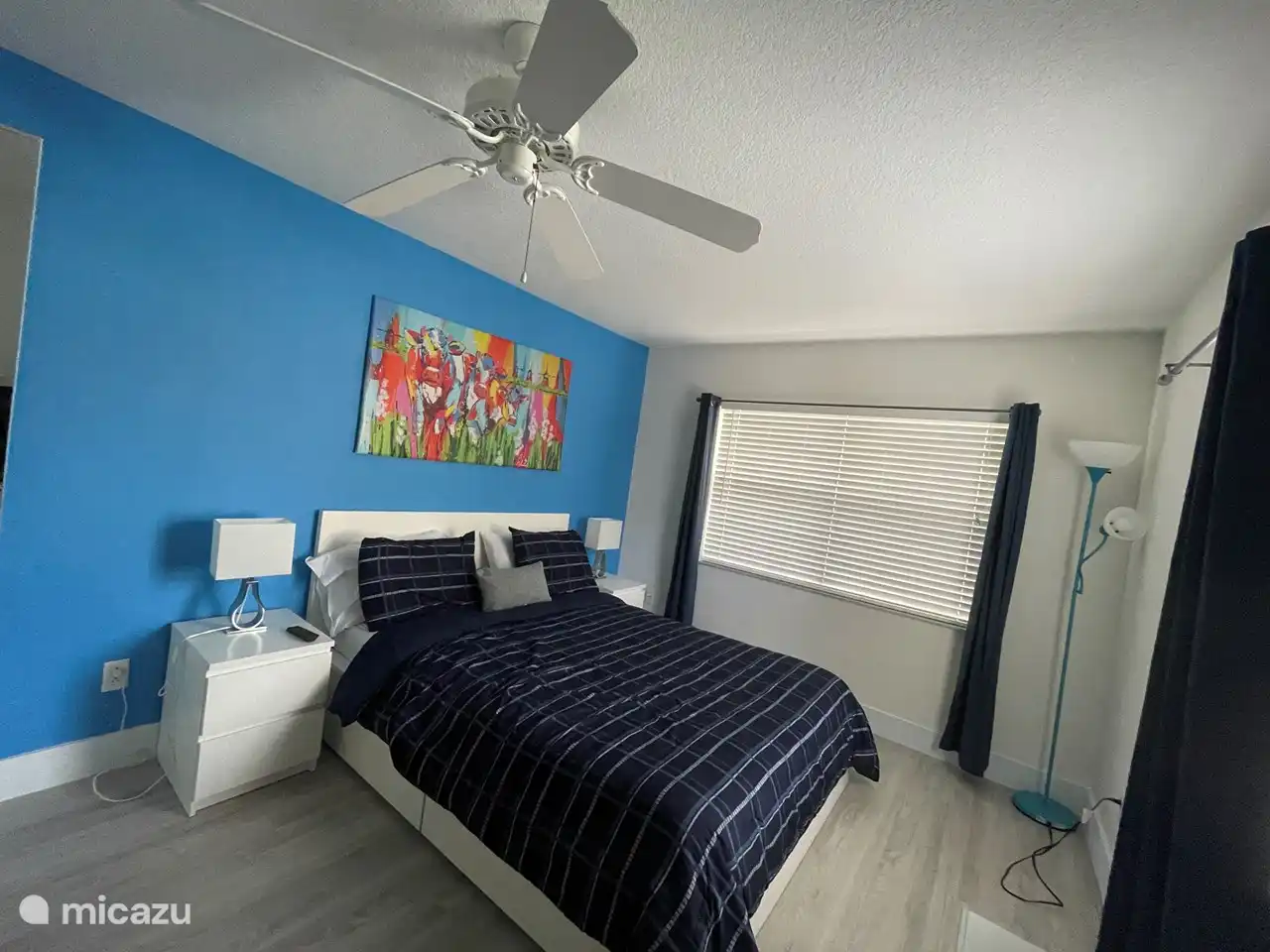 Gästezimmer mit Queen-Size-Bett