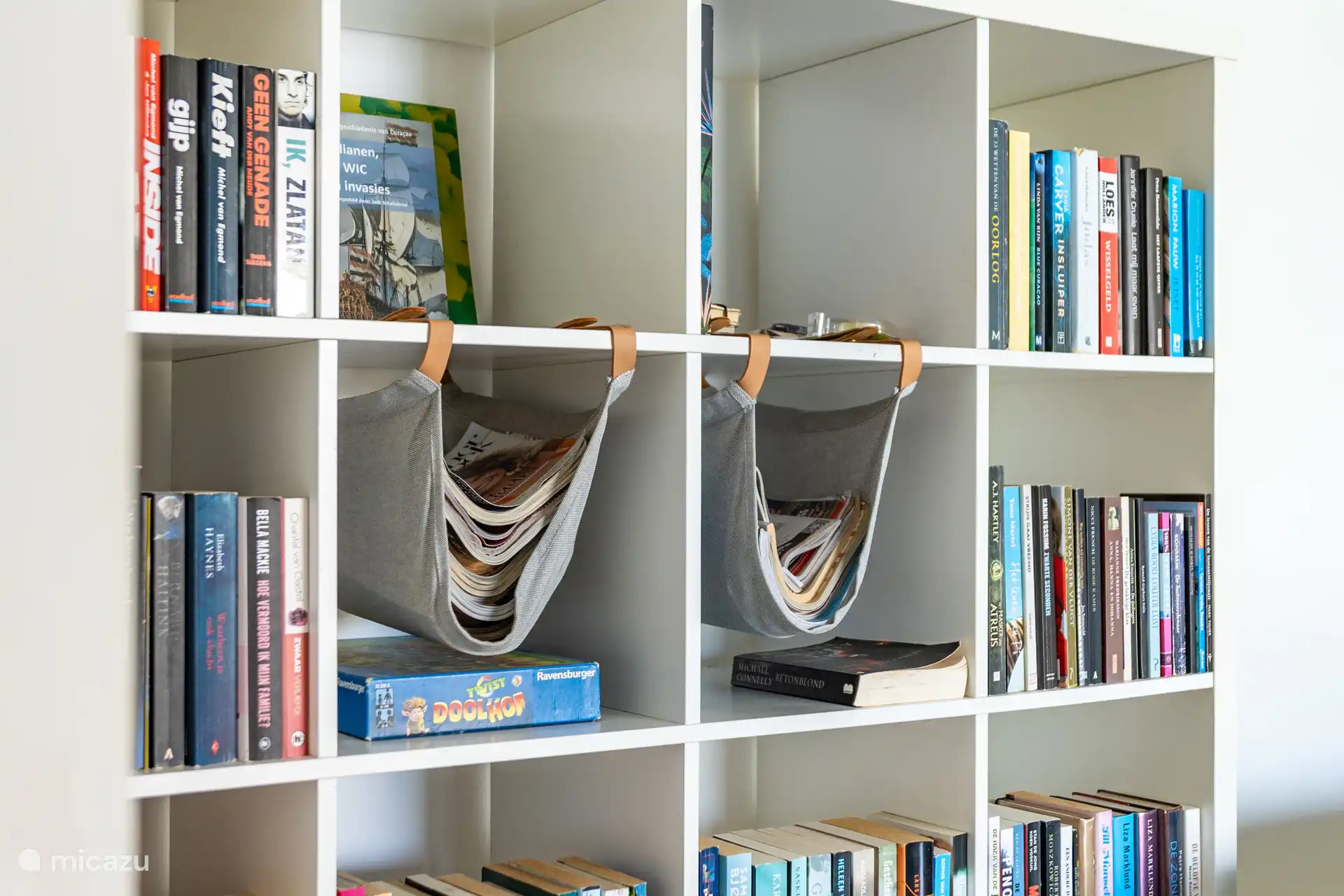 Bibliothèque et jeux