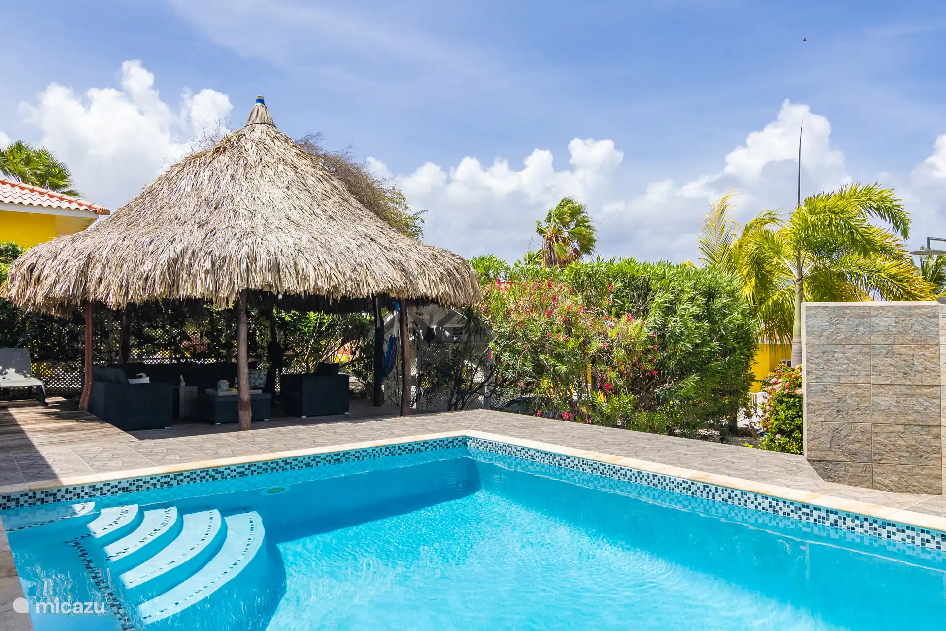 Palapa spacieuse avec piscine (vue)