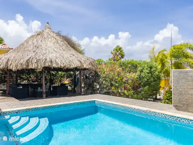La Casa Azul *Mucha privacidad* en Curazao, Bandabou (oeste), Fontein - villa Amplia palapa con alberca (vista)