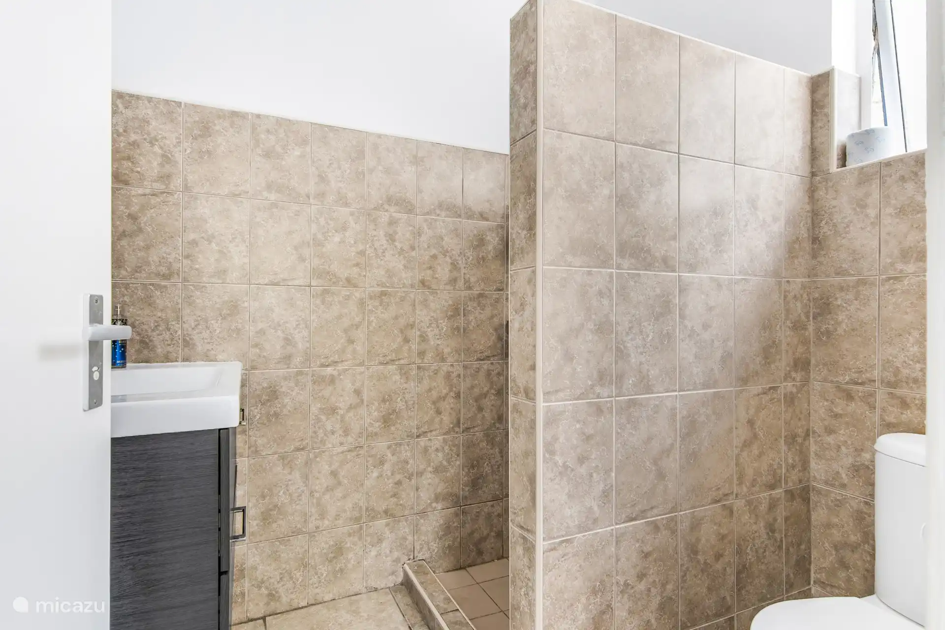 Salle de bain attenante