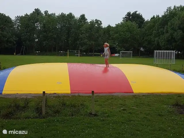 Maison de vacances en Zélande/Rouge | Pays-Bas, Zélande, Bruinisse - bungalow Le parc a une arcade avec divers attributs