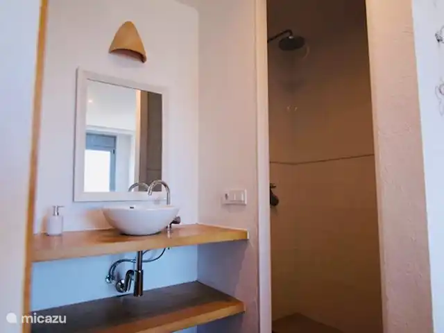 Casa Sa Riera en España, Costa Brava, Begur - villa Ducha y WC en la cabina.