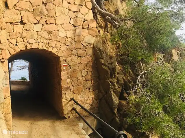 Casa Sa Riera en España, Costa Brava, Begur - villa Camina Ronda es un hermoso sendero para caminar en la costa y siempre con vista al mar.