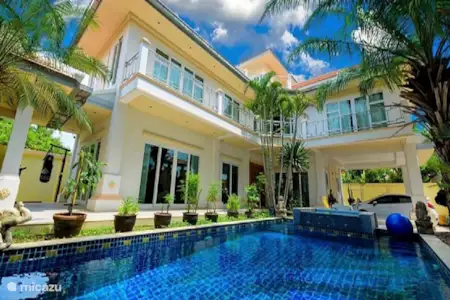 Book Casa Villa Jomtien Beach In Pattaya Hotels Com