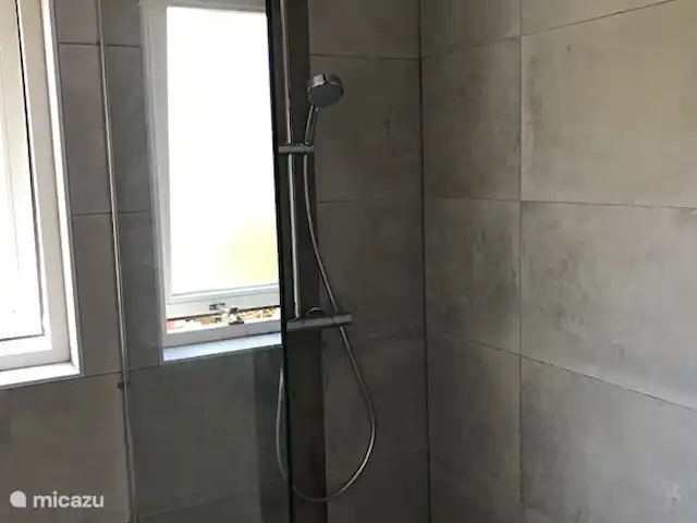 Delfin | Pays-Bas, Zélande, Burgh-Haamstede - maison de vacances Salle de bain avec douche à l'italienne