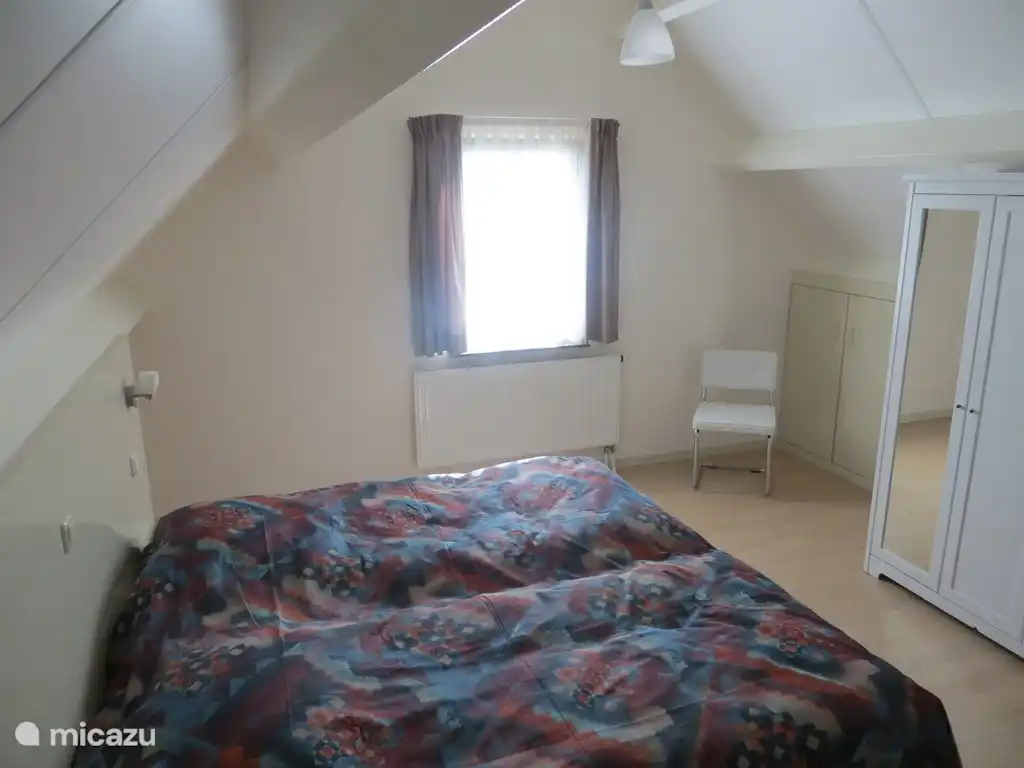 2. Schlafzimmer im Obergeschoss