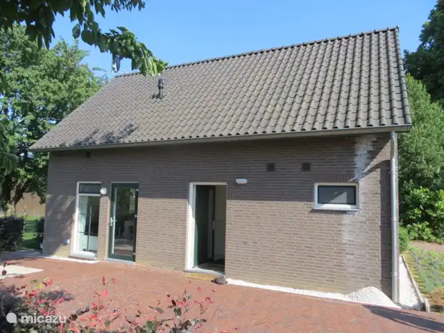Brommerhofke | Pays-Bas, Limbourg, Wijnandsrade - maison de vacances Porte d'entrée et de la terrasse adjacente