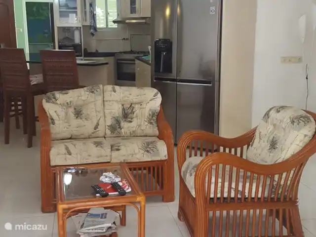 Location de Vacances Suriname, Paramaribo, Paramaribo, bungalow - Mi Dren Le salon. disponible à la location à partir de 2 personnes