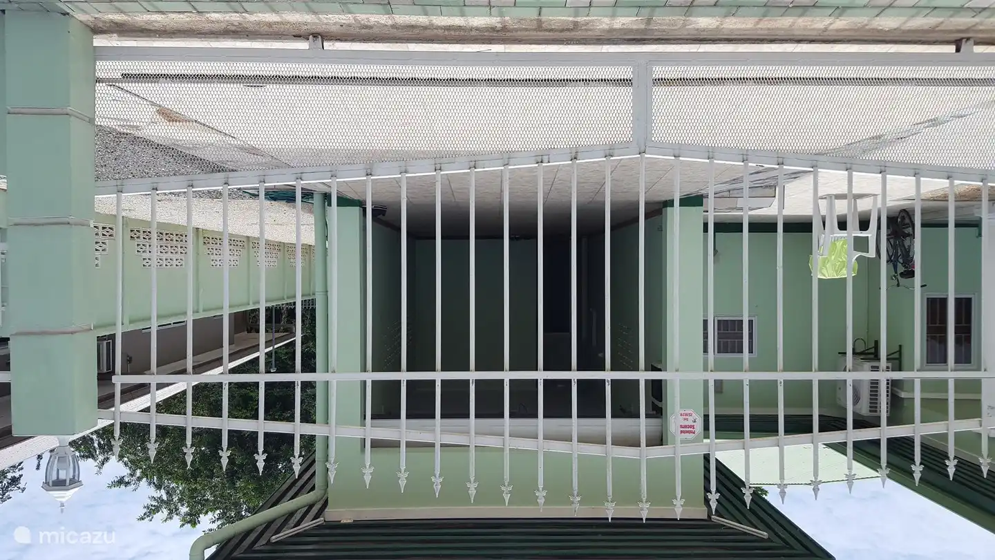 Garaje, desde la calle