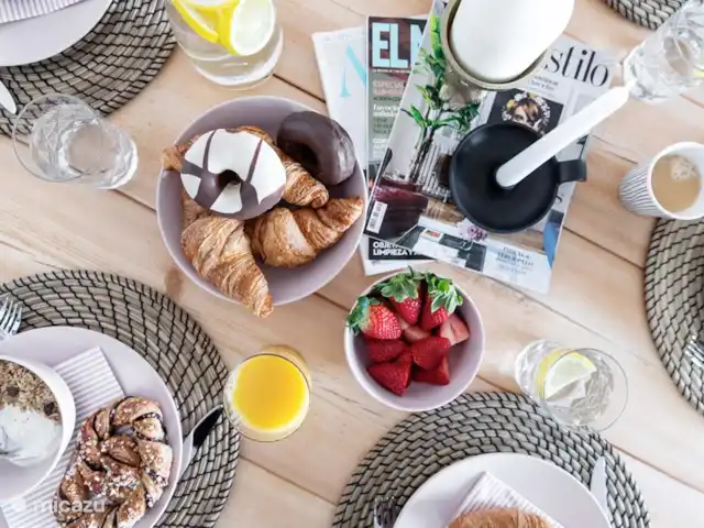 Location de Vacances Espagne, Costa Blanca, Jávea, appartement - Piso Lisbonne table de petit déjeuner