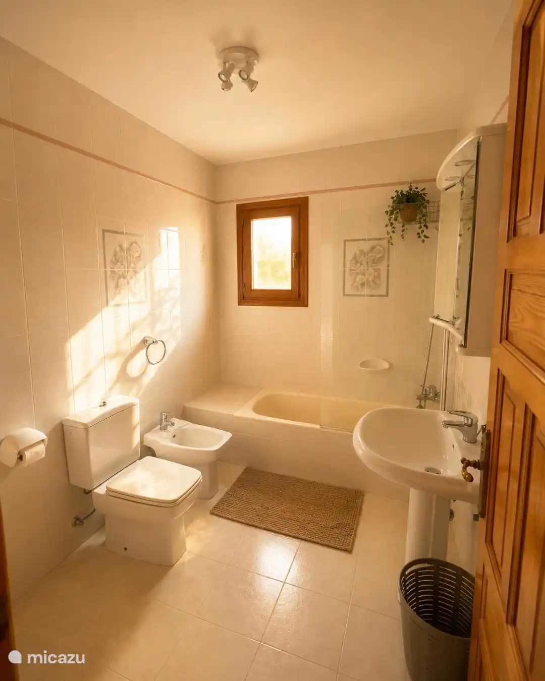 Eigenes Badezimmer im 2-Personen-Schlafzimmer oben