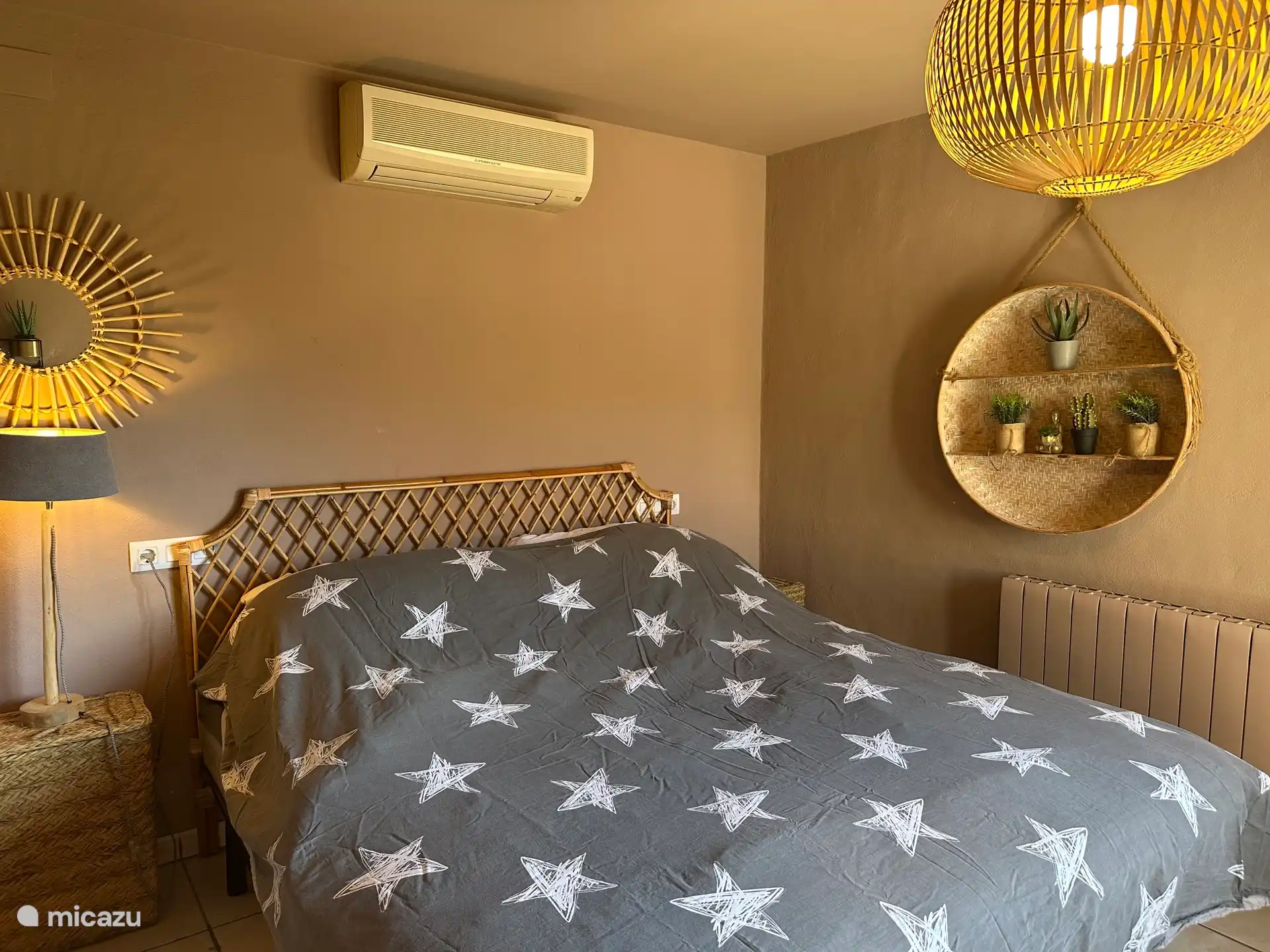 Schlafzimmer 3. Doppelbett mit eigenem Bad