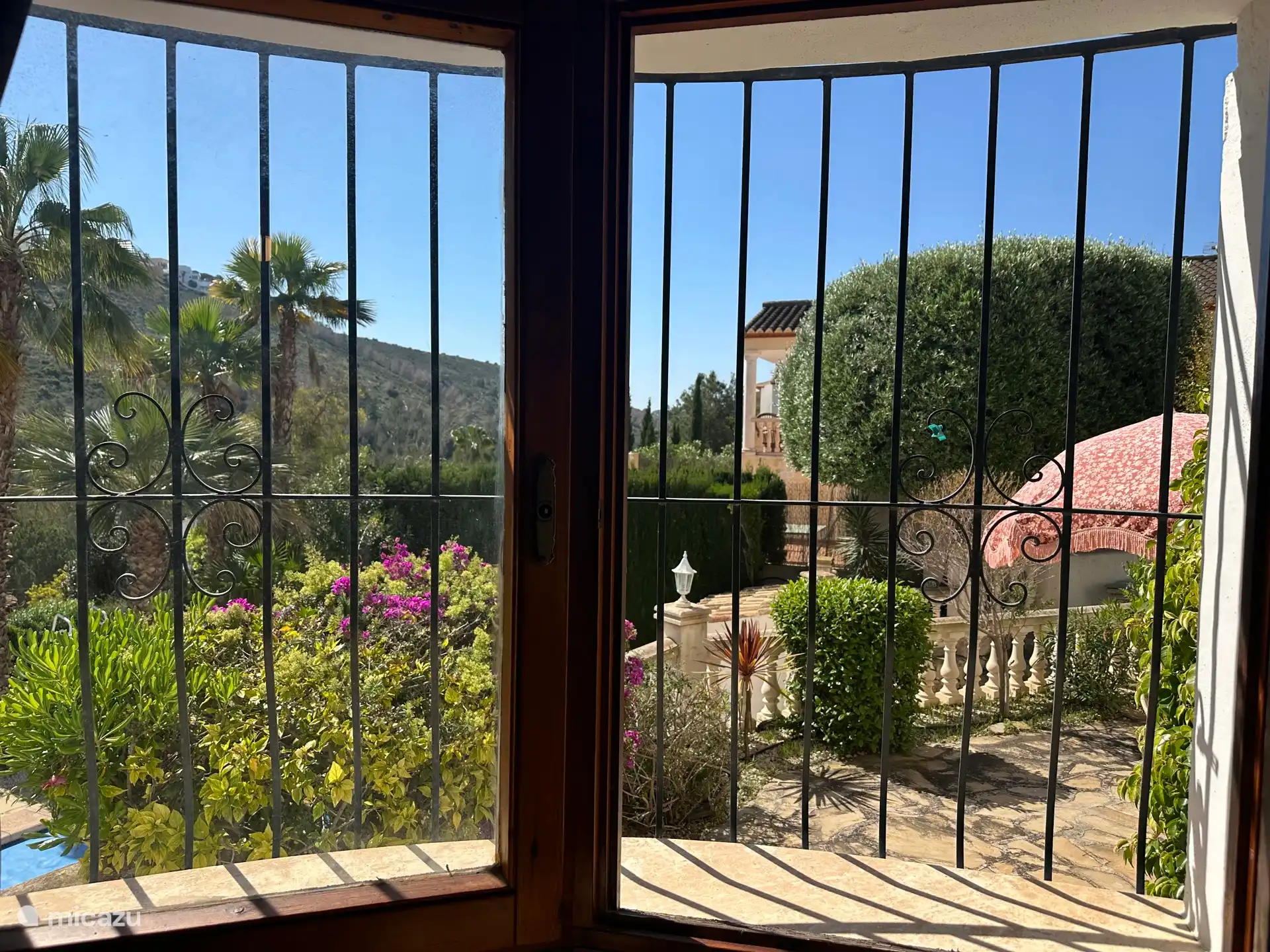 Schlafzimmer 3 Blick vom Bett aus