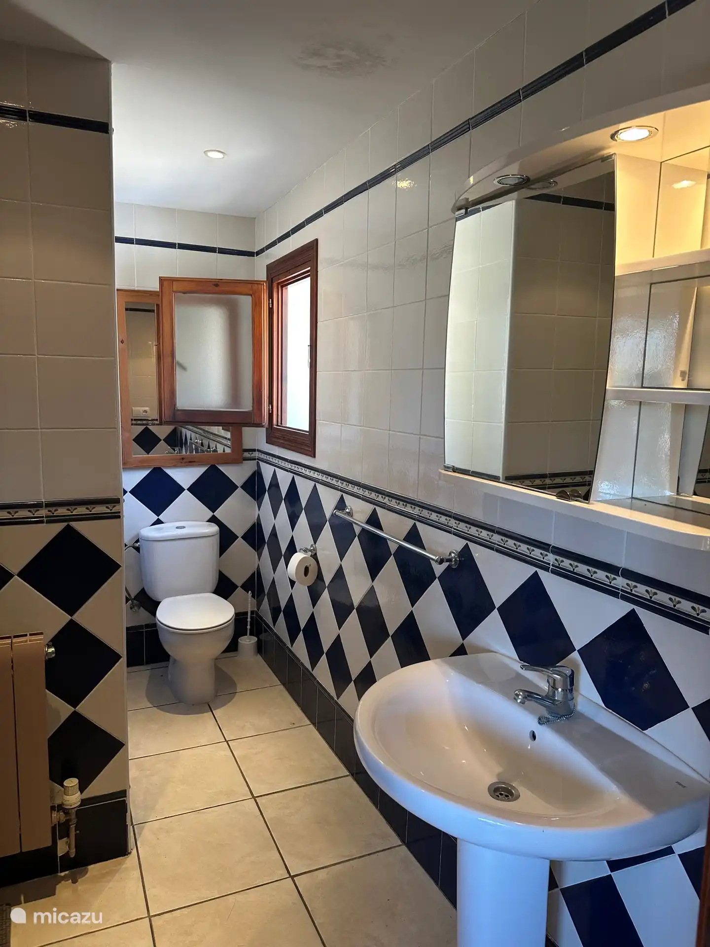 Badezimmer von Schlafzimmer 3 ensuite