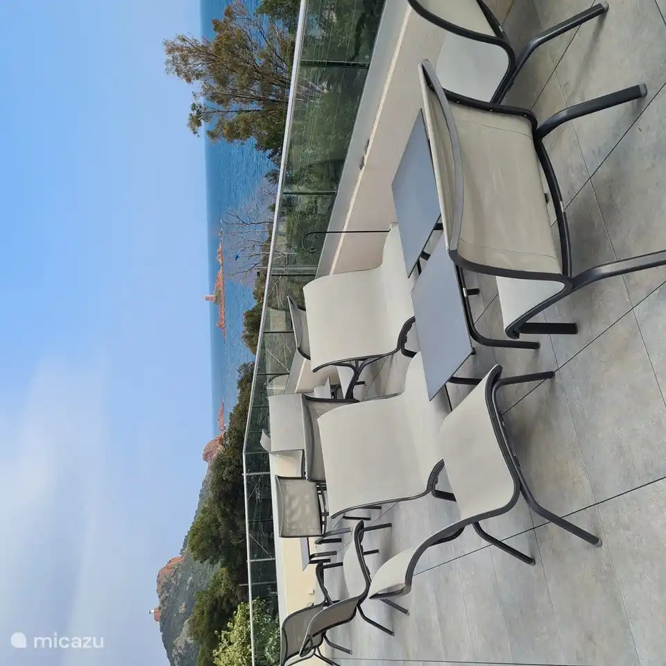 Relaxplätze auf der Dachterrasse