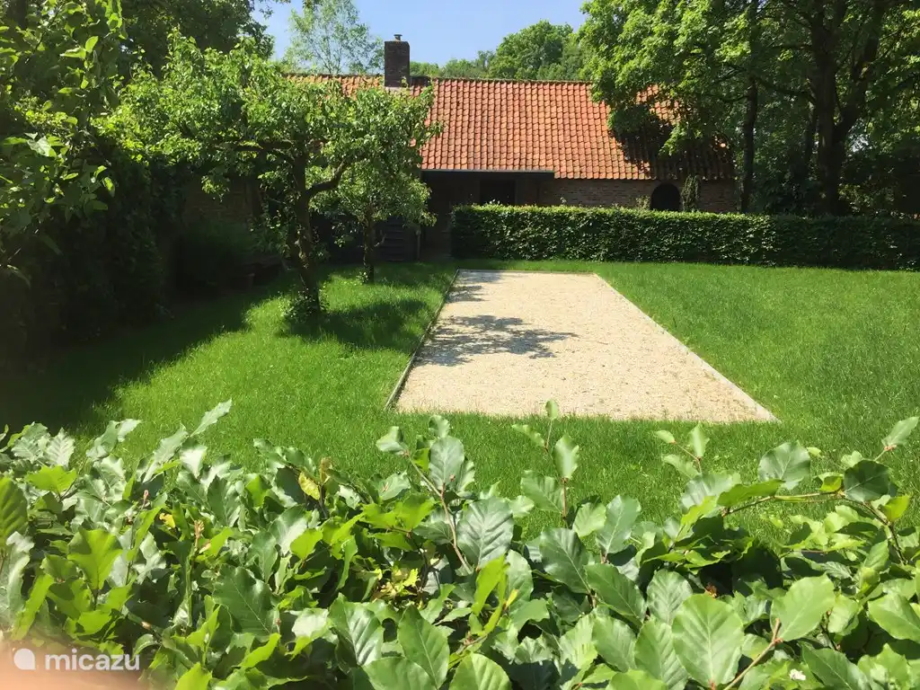 Ferienhof The Hertenhoeve Lage Mierde NL. Bouleplatz. Place de la Pétangue
