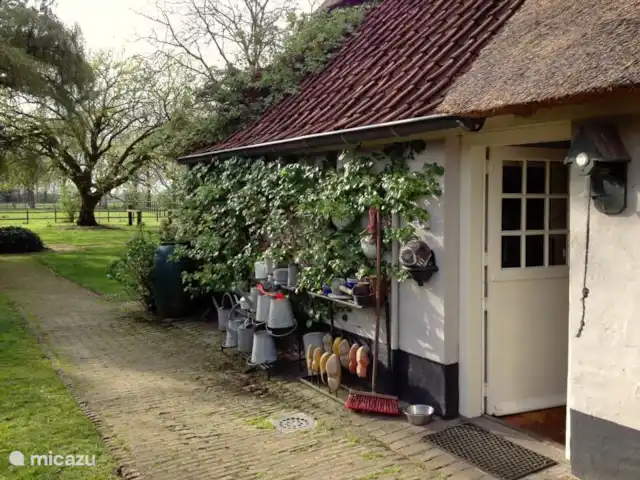 Le Hertenhoeve | Pays-Bas, Brabant-Septentrional, Reusel-De Mierden - ferme Ferme de vacances familiale 12 p. Hertenhoeve Lage Mierde NL
Arrière maison + entrée cuisine