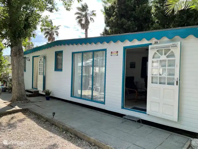 mobil home / caravana en Francia, Hérault, Cap d'Agde – Amplia casa móvil Les Sables d'Or Nuestra caravana es muy espaciosa, 12x4m, y tiene dos entradas.