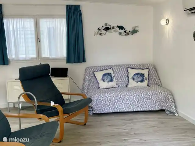 mobil home / caravana en Francia, Hérault, Cap d'Agde – Amplia casa móvil Les Sables d'Or Salón con sofá, 2 sillones reclinables y aire acondicionado