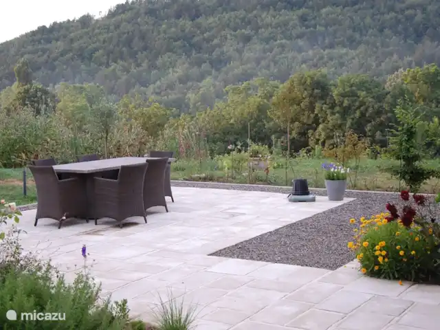 L'écurie Sibra | France, Ariège, Lagarde - maison de vacances Le jardin