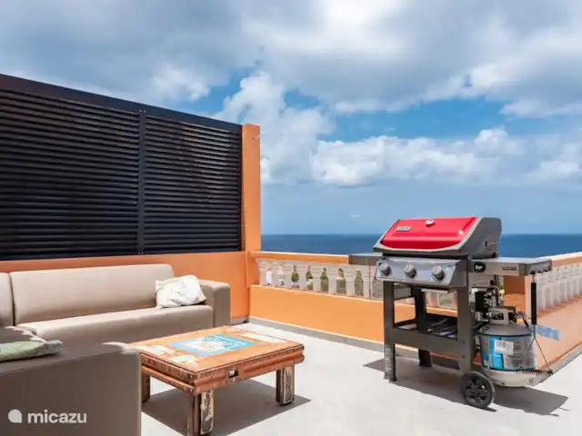 Villa Trupial huren in Curaçao, Banda Abou (west), Coral Estate, Rif St.Marie - villa Zithoek terras met Weber gasbarbeque